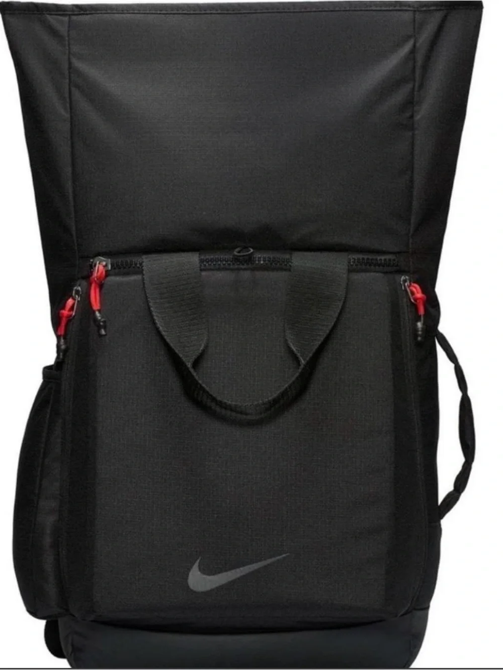 nike black all over logo roll top backpack Heritage 2.0 26 liters 53.5 x 33 x 18 cm (H x W x D) The inner compartment is suitable for storing laptops up to approximately 38 cm in size Ruckscke Nike Tasche Rollen Rucksack
